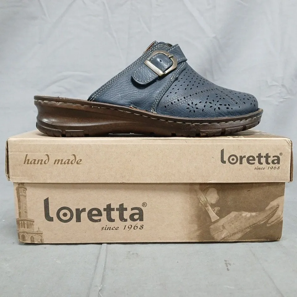 BOXED PAIR OF LORETTA MULES IN NAVY SIZE 6 (EU 39)