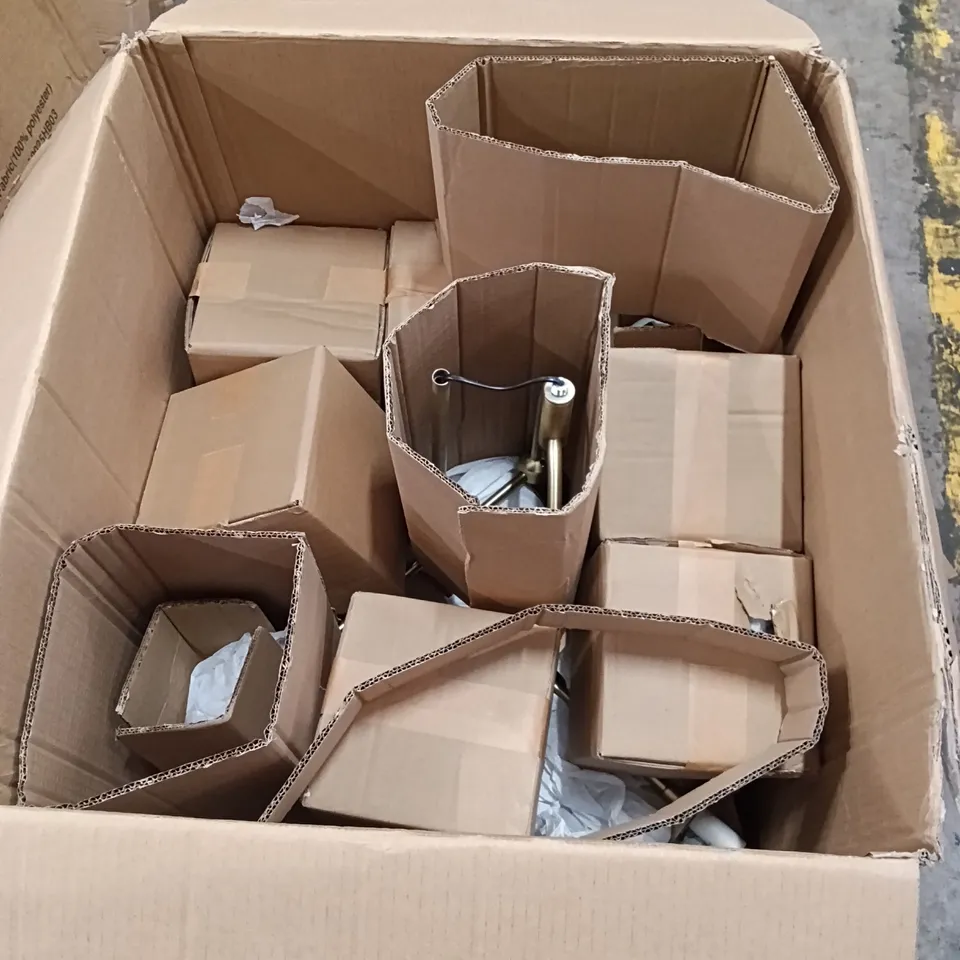 BOXED PENDANT LIGHT FIXTURE - ANTIQUE BRASS (1 BOX)