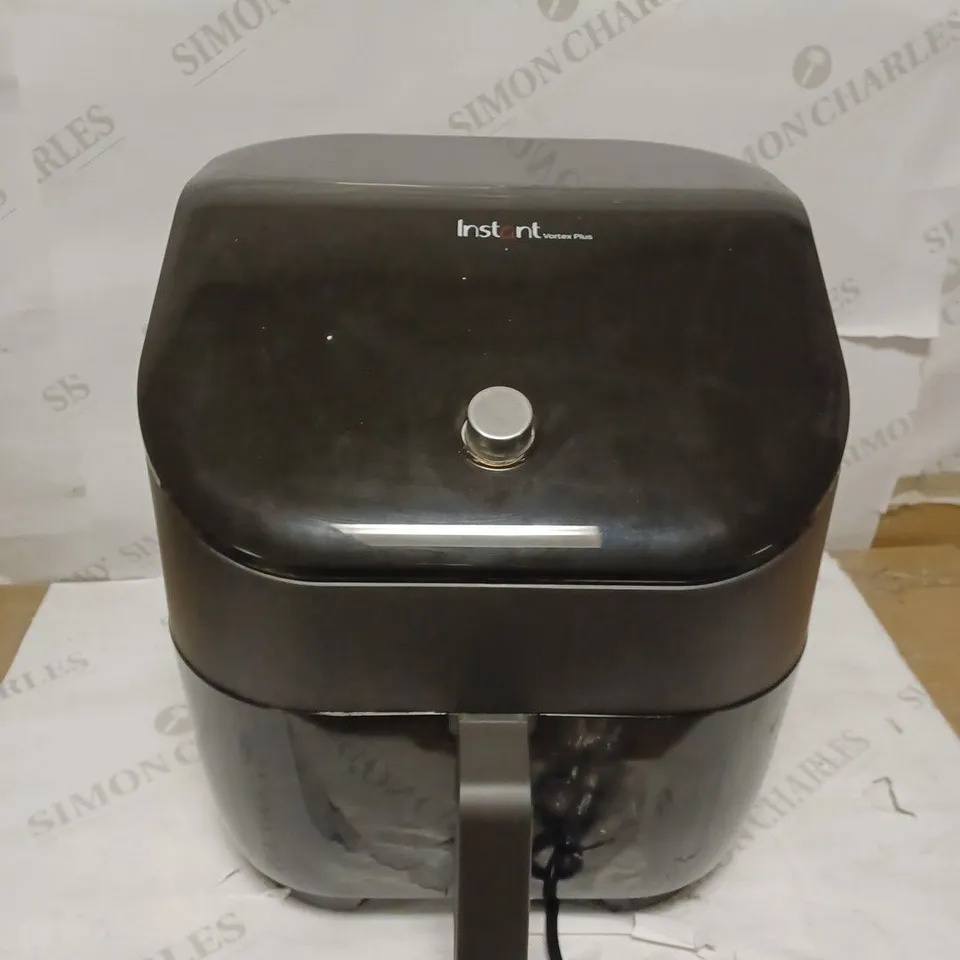 INSTANT POT VORTEX PLUS AIRFRYER