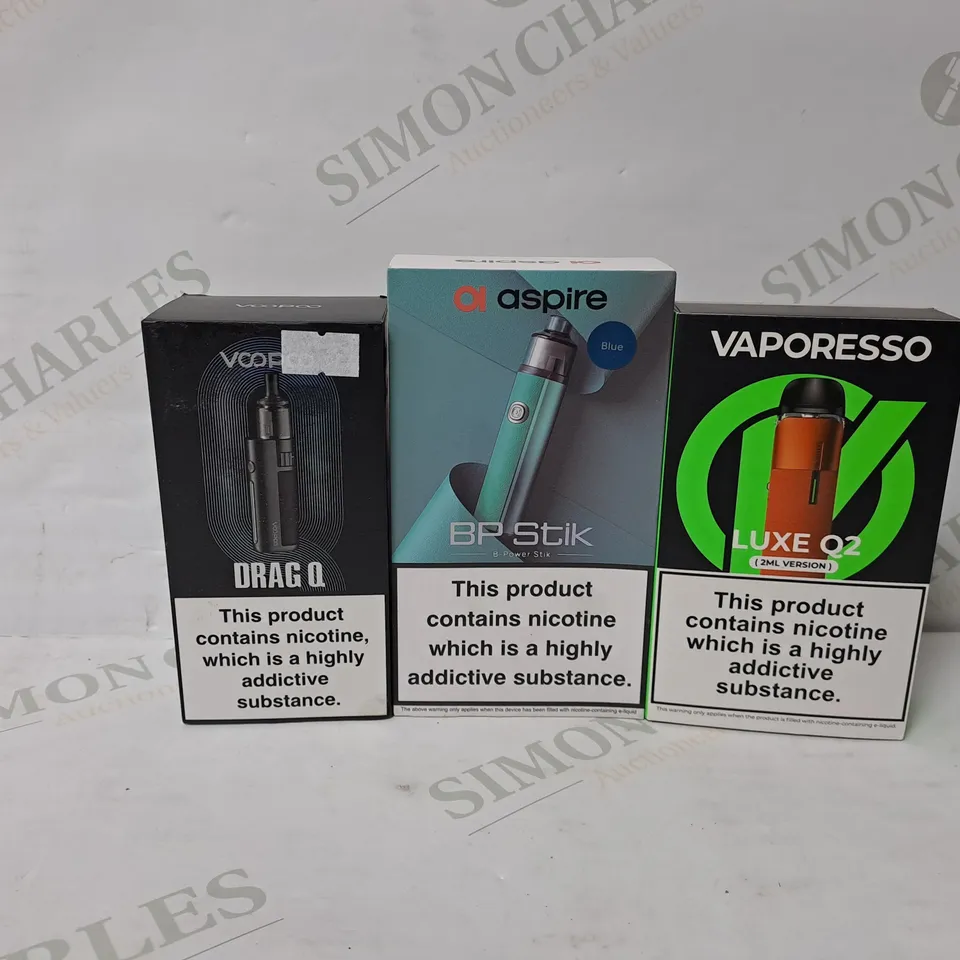 APPROXIMATELY 20 ASSORTED E-CIGARETTE PRODUCTS TO INCLUDE VOOPOO DRAG Q, ASPIRE BP STIK VAPORESSO LUXE Q2
