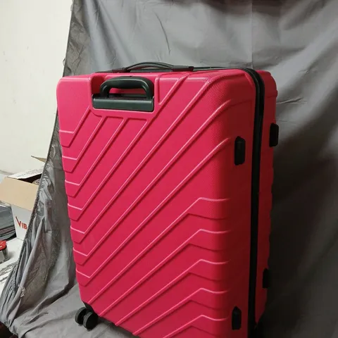 VALENTINO PINK HARD-SHELL LUGGAGE CASE – EMBOSSED BRANDING