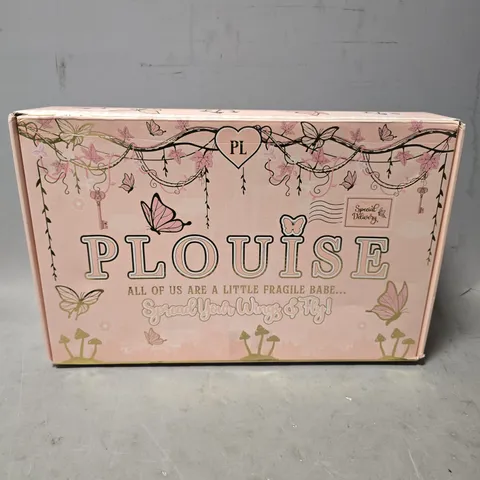 P.LOUISE ASSORTED COSMETIC MYSTERY BOX
