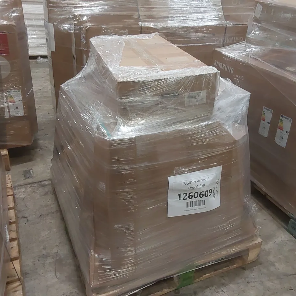 PALLET CONTAINING A LARGE QUANTITY OF ASSORTED DAMAGED TVs