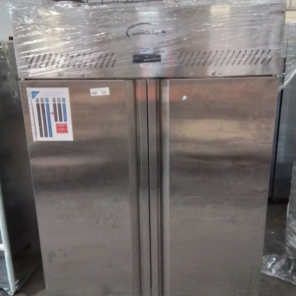 WILLIAMS HJ2SA R290 R1 DOUBLE DOOR UPRIGHT FREESTANDING COMMERCIAL FRIDGE