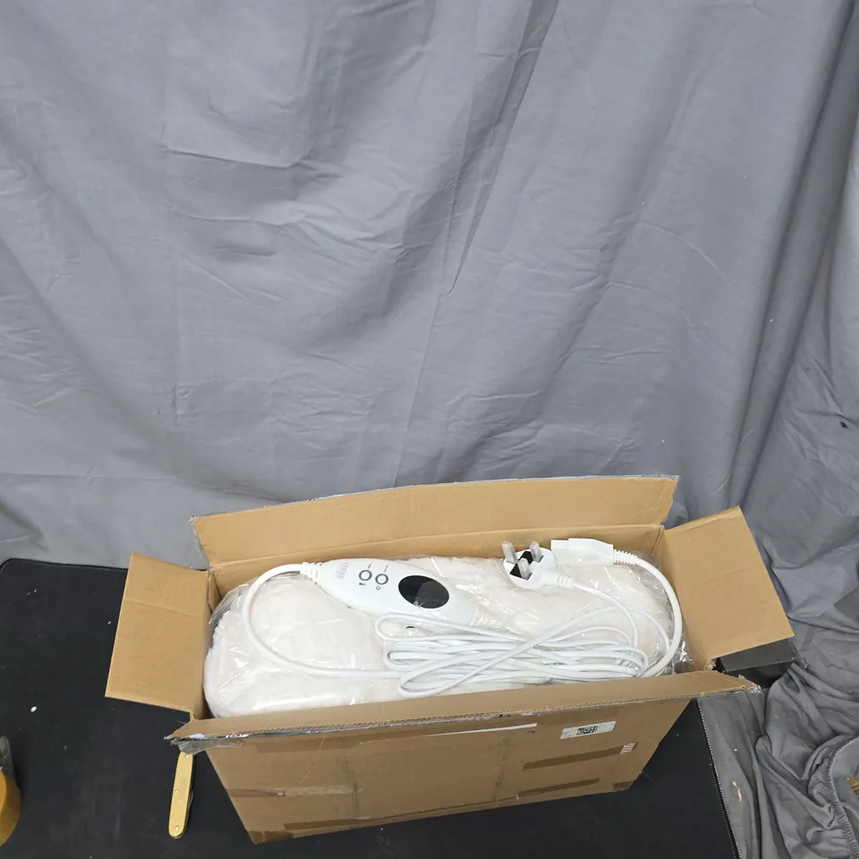 COZEE HOME LUXURY RUCHED FAUX FUR AND VELVET SOFT HEATED THROW