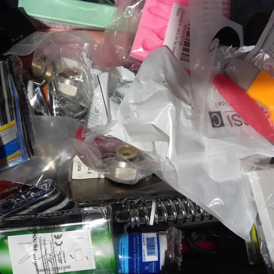 LOT OF APPROXIMATELY 10 ASSORTED HOUSEHOLD ITEMS TO INCLUDE 11PC PRECISION SCREWDRIVER, LIQUID GLUE PEN, ETC