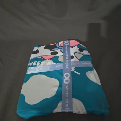 OODIE SLEEP TEE - COW