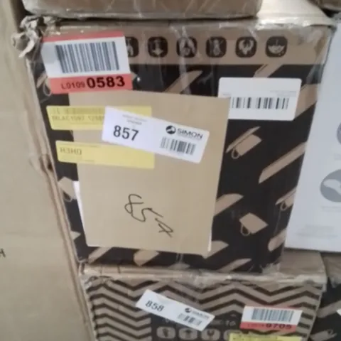 BOXED BERTASI 24 PIECE PORCELAIN CHINS DINNERWARE SET - SERVICE FOR 6 (1 BOX)