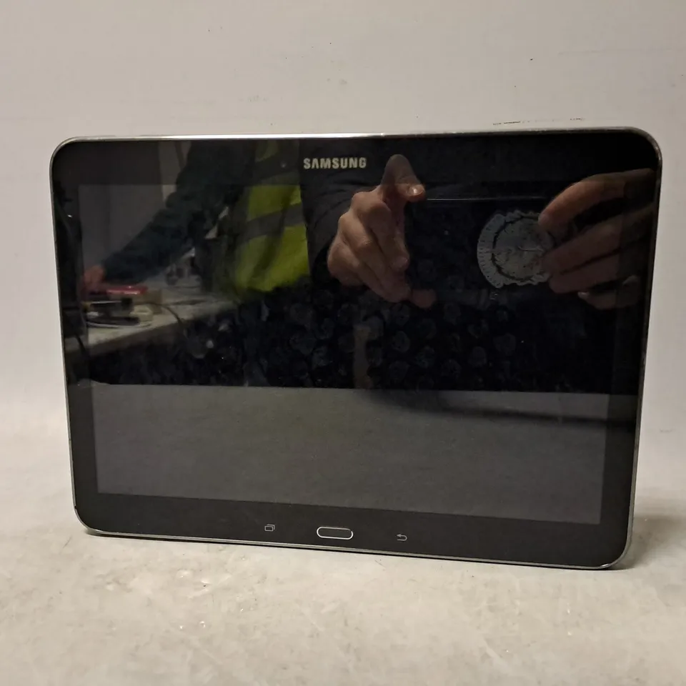 SAMSUNG GALAXY TAB 4