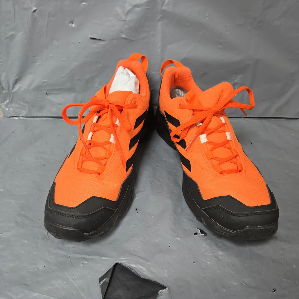 UNBOXED PAIR OF ADIDAS TERREX EASTRAIL GORE-TEX HIKING SHOES IN ORANGE - UK 10