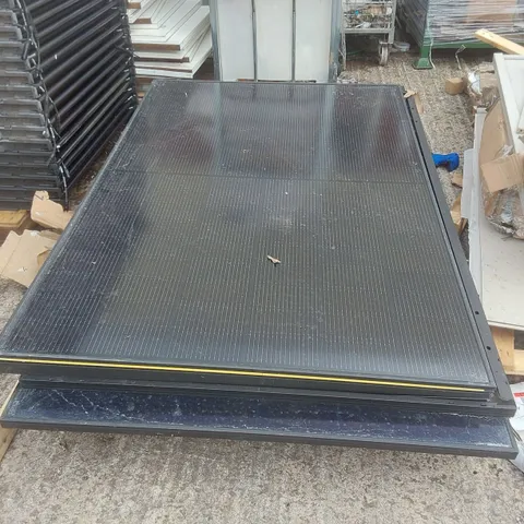 PALLET CONTAINING ASSORTED SOLAR PANELS