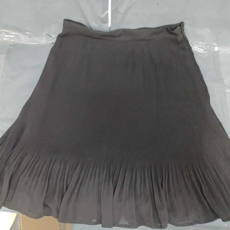 BODEN SKIRT IN BLACK UK SIZE 10