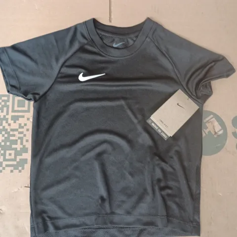 NIKE KID'S T-SHIRT IN BLACK SIZE XS
