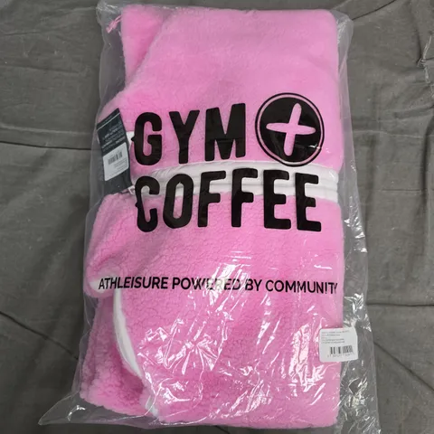 BAGGED GYM COFFEE INDUSTRY FLEECE HALF ZIP β PINK COTTON CANDY, SIZE L (SKU GCAW24WCO022K2604)