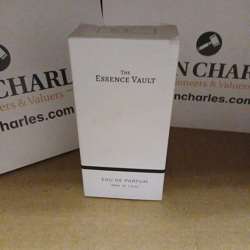 BOXED THE ESSENCE VAULT FRAGRANCES PARFUM 30ML