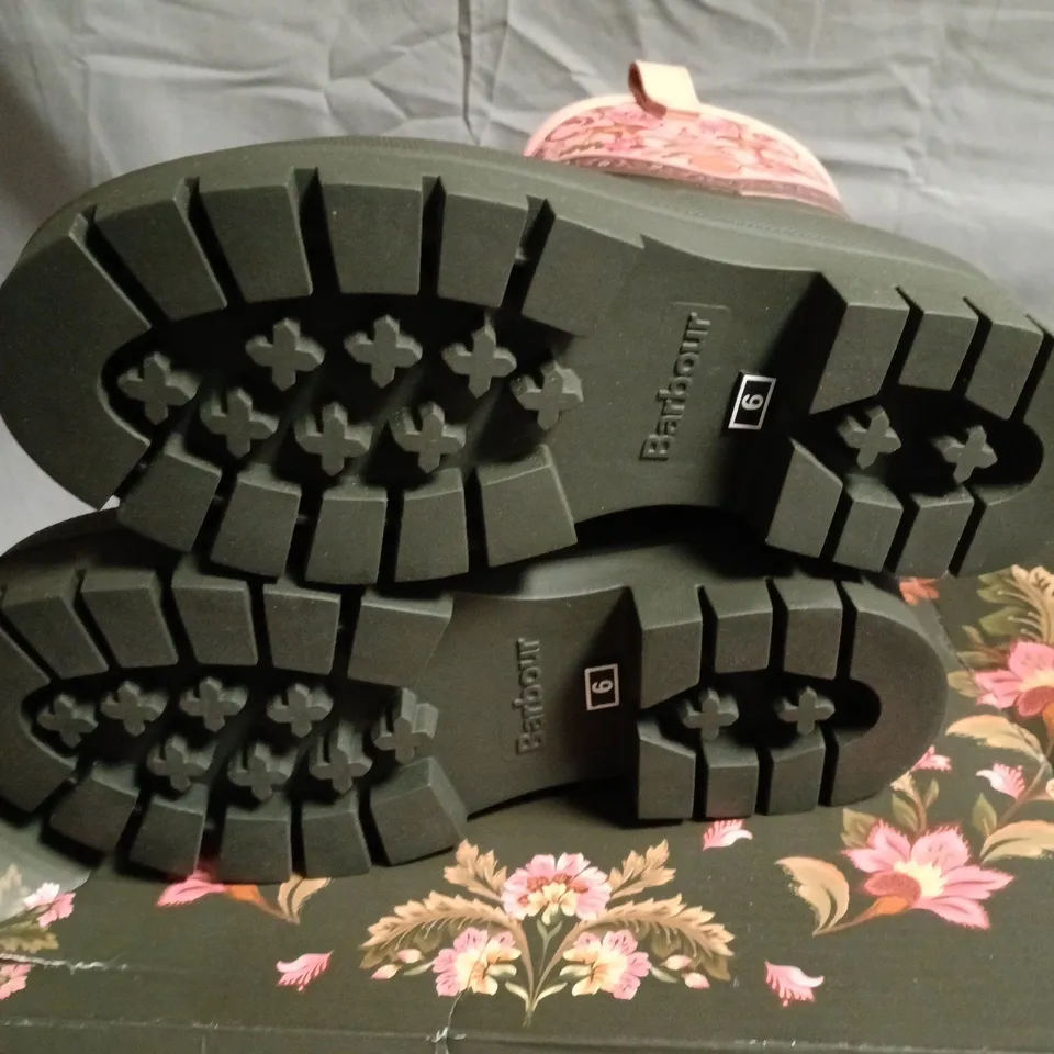 BARBOUR X FR THAIS TROPICAL PRINT RUBBER BOOTS – WOMEN'S, UK 6 (EU 39)