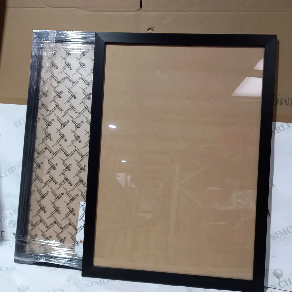 LOT OF 2 DESIGNER WOOD EFFECT PHOTO FRAMES IN BLACK