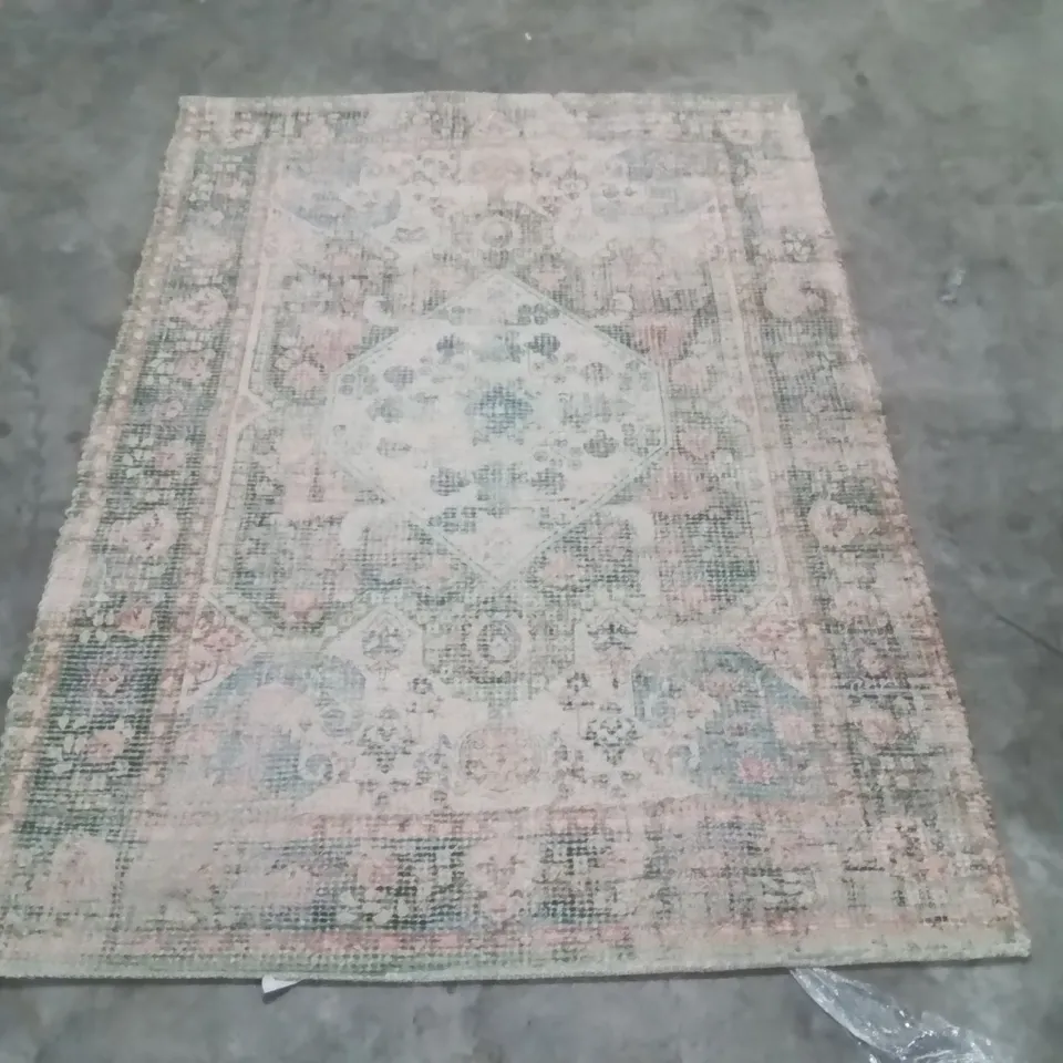 QUALITY DESIGNER AREA RUG - APPROXIMATELY 180X130CM