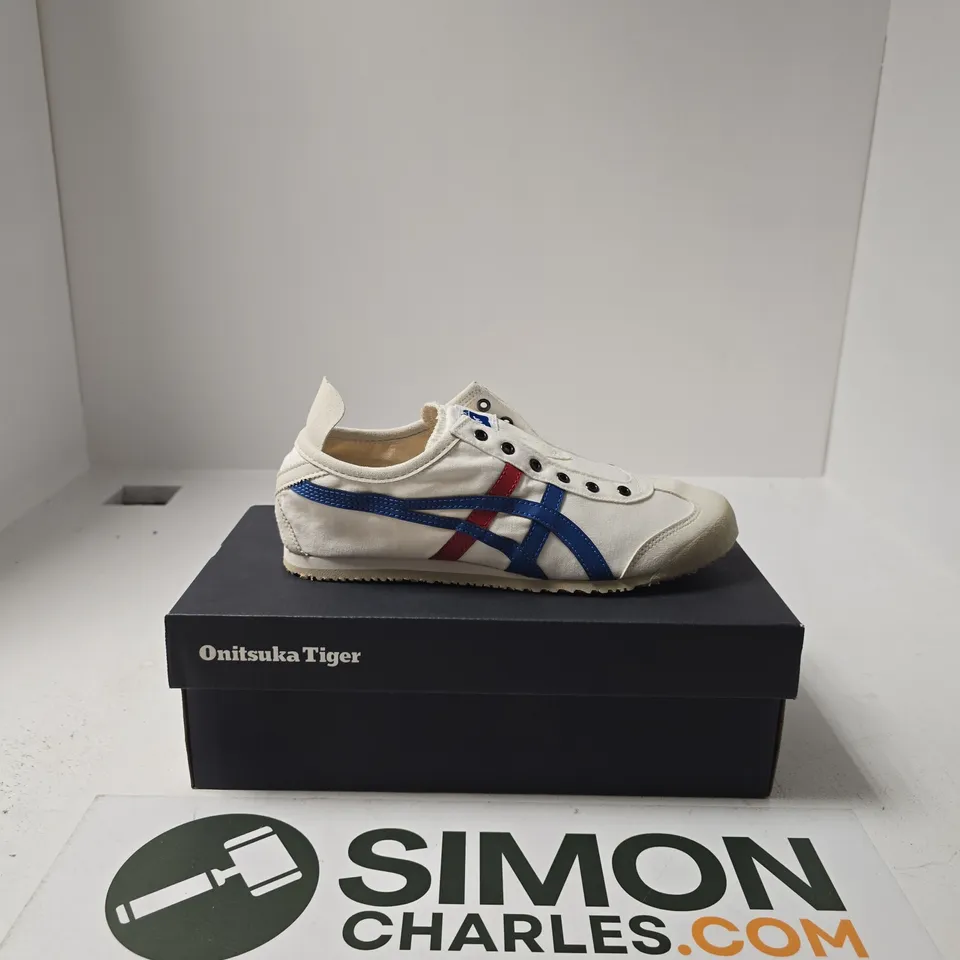 BOXED PAIR OF ONITSUKA TIGER MEXICO 66 SLIP ON SHOES SIZE UK 5.5