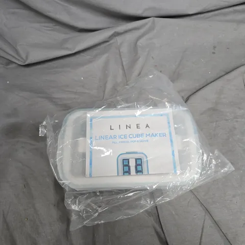 BOX OF APPROXIMATELY 15 ASSORTED ITEMS INCLUDING LINEA ICE CUBE MAKER , COPPER COMPRESSED SOCKS AND HOT WATER BOTTLE FOOT WARMER 