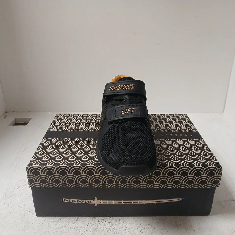 RONIN NOTORIOUS LIFT BLACK GOLD TRAINERS SIZE 44 