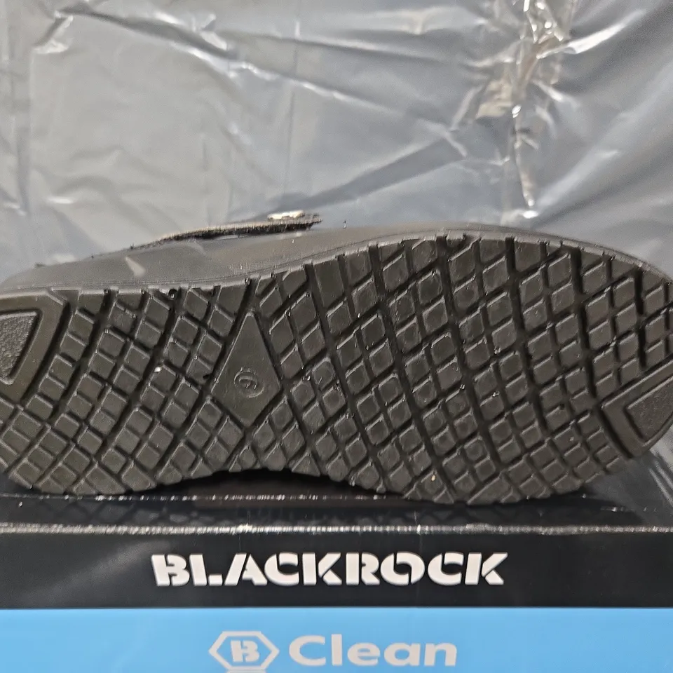BOXED PAIR OF BLACKROCK SRC CLOGS IN BLACK - UK 6