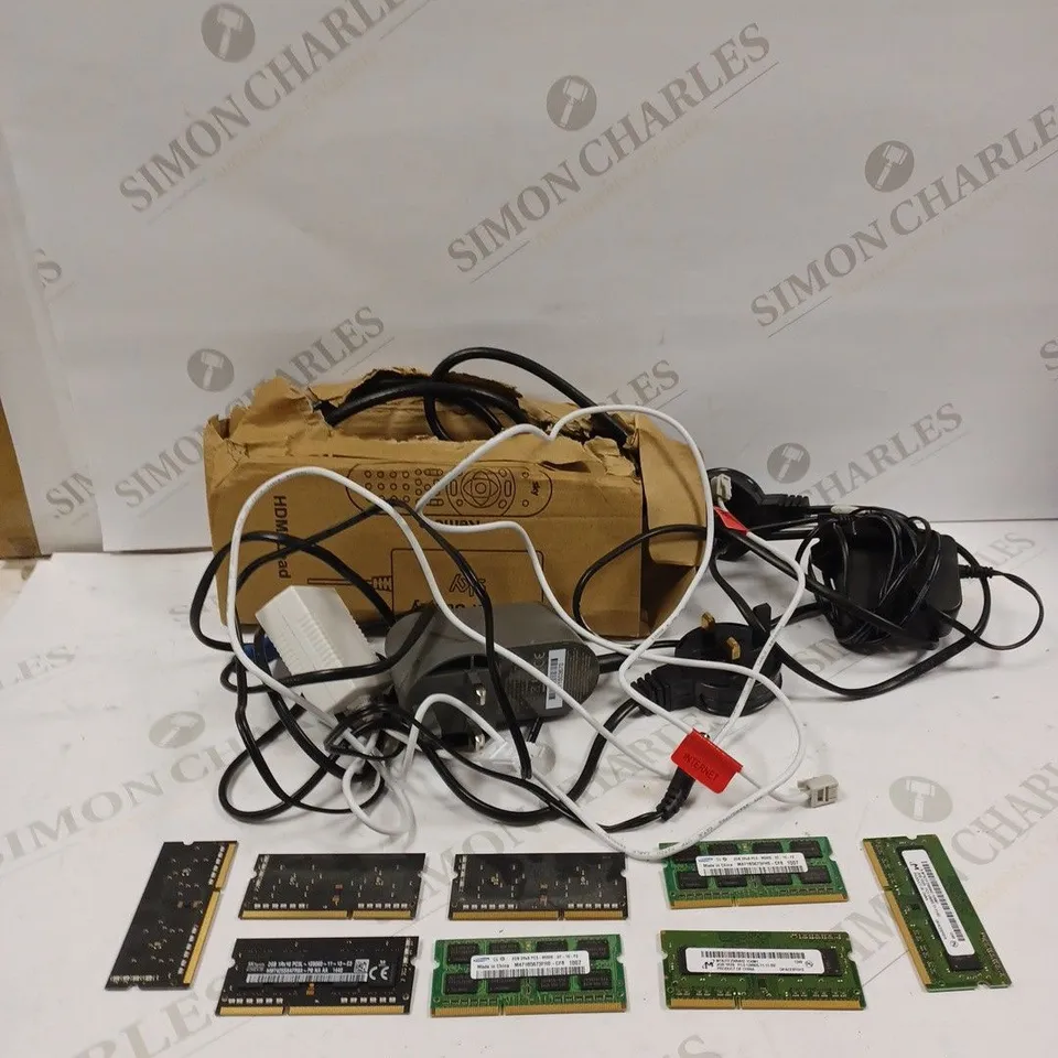 BOX TO CONTAIN APPROX. 14 X ASSORTED COMPUTER PARTS & VARIOUS CHARGING CABLES. BRANDS VARY 