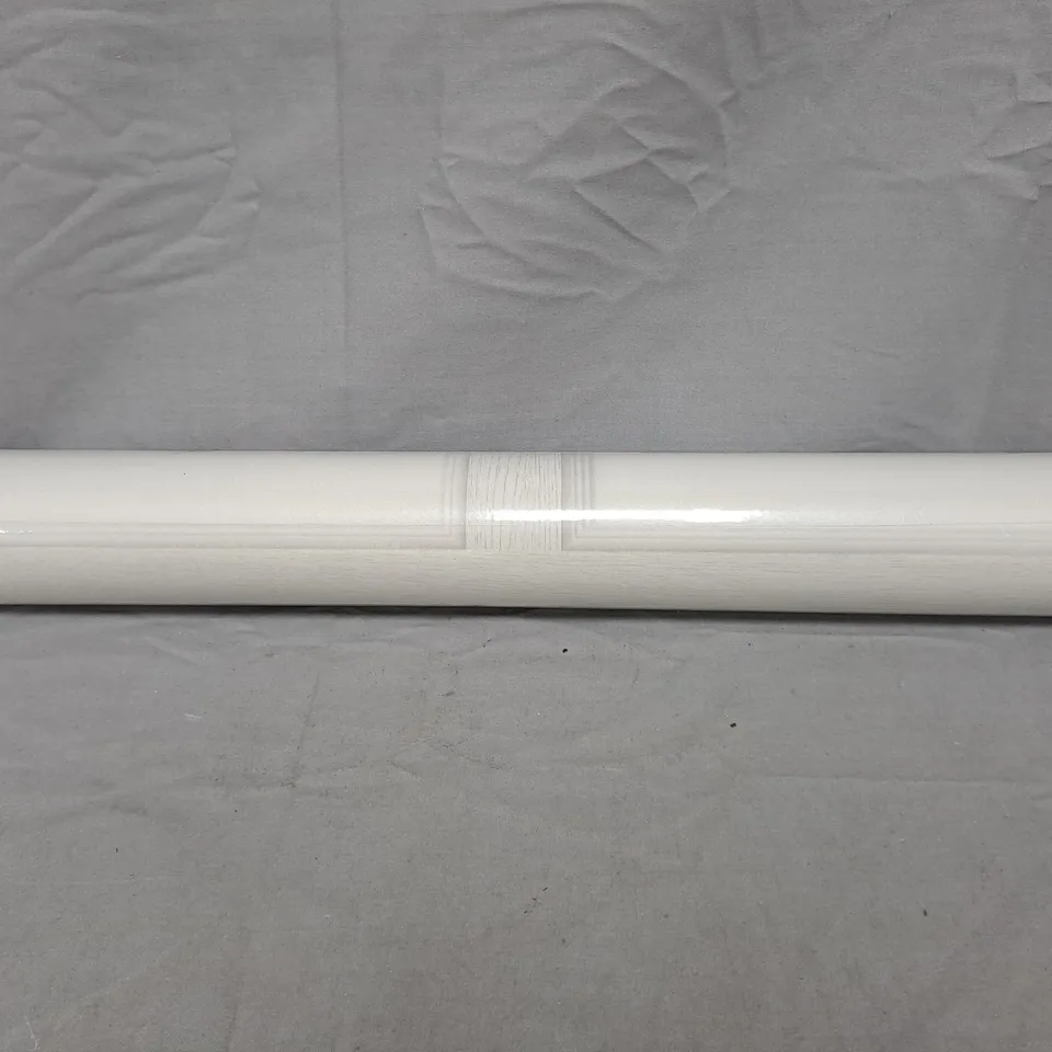 UNBRANDED SINGLE ROLL OF PATTERNED WALLPAPER IN GREY SIZE UNSPECIFIED