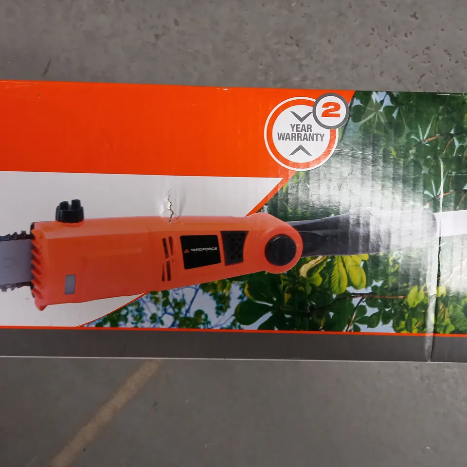 BOXED YARD FORCE 750W EXTENDABLE POLE PRUNER - COLLECTION ONLY