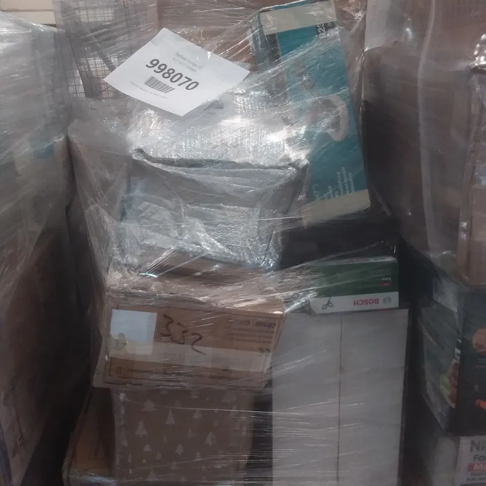 PALLET OF APPROXIMATELY 17 ASSORTED ELECTRICAL ITEMS INCLUDING 