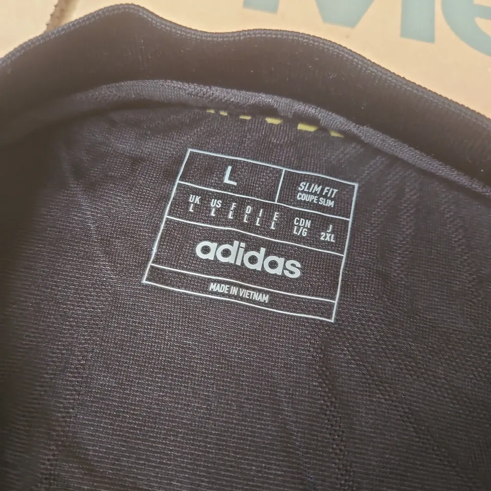 ADIDAS MEXICO FMF BLACK/GOLD JERSEY - UK LARGE