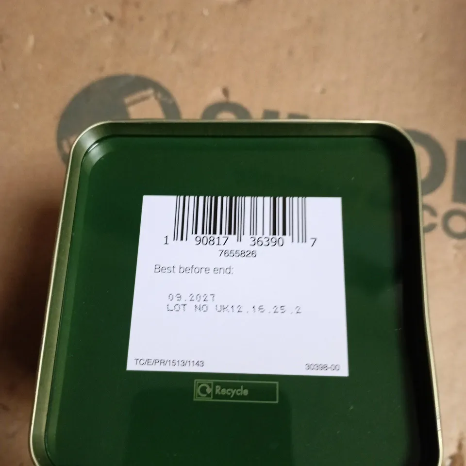 HARRODS ENGLISH BREAKFAST LOOSE LEAF TEA – DECORATIVE GREEN TIN
