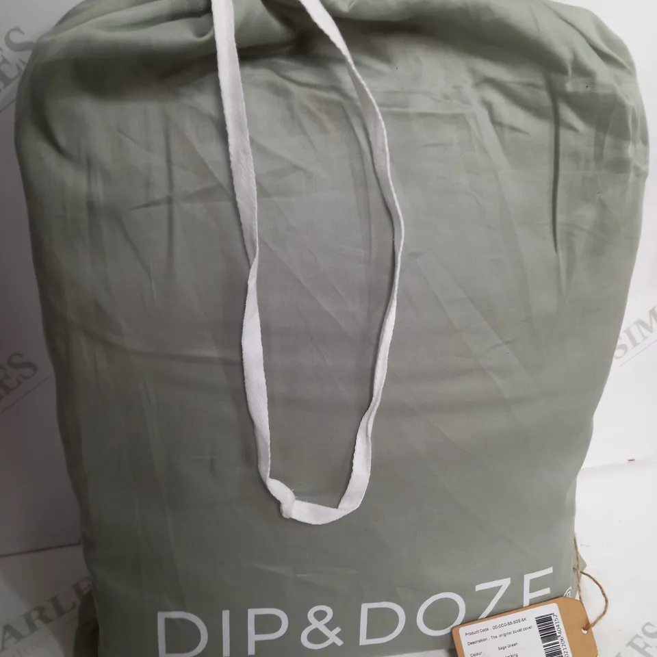 DIP AND DOZE BEDDING SUPERKING IN SAGE GREEN 