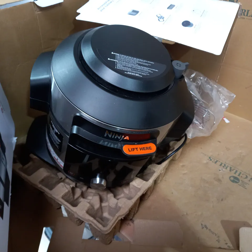 NINJA FOODI MAX 15 IN 1 SMARTLID MULTI-COOKER 