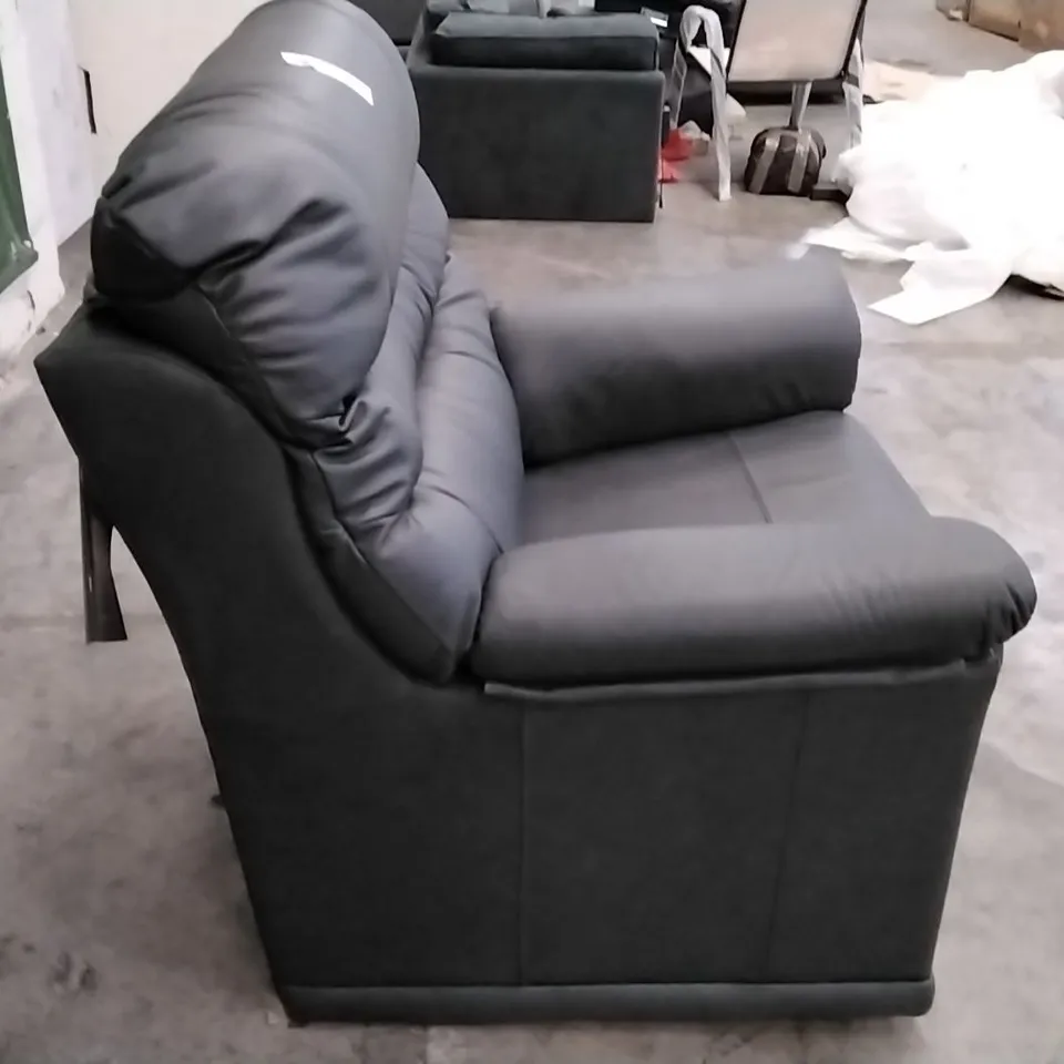 QUALITY BRITISH DESIGNER G PLAN MANUFACTURED MALVERN D CHAIR - CAMBRIDGE PETROL BLUE LEATHER