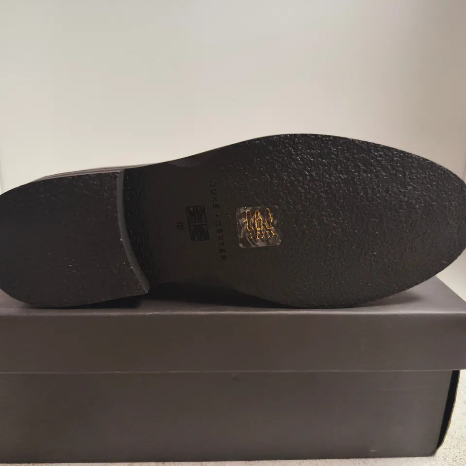 DUKE + DEXTER WILDE CLASSIC PENNY LOAFER – BLACK & WHITE, UK 10