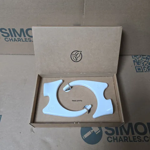 BOTTLE FARM GARDEN KIT – SELF-WATERING HERB PLANTER FOR WINDOWSILL (SEEDS INCLUDED)