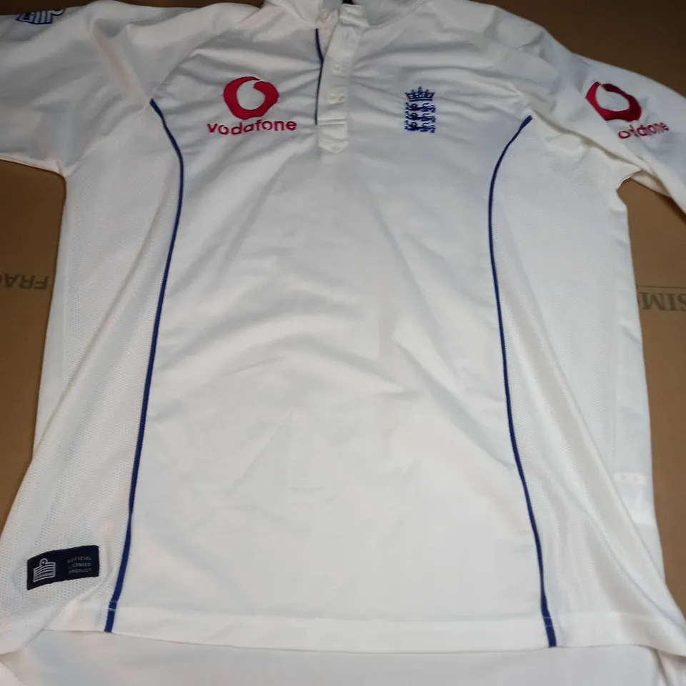 ADMIRAL ENGLAND CRICKET TOP - LARGE