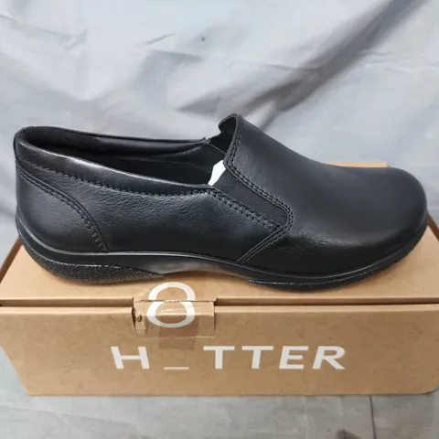 HOTTER GLOVE II WIDE SLIP-ON SHOES – BLACK LEATHER, UK 7 (US 9, EU 41) GLVEZE