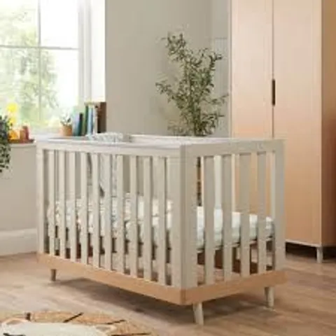 BOXED TUTTI BAMBINI HYGGE MINI COT BED - WHITE SAND AND LIGHT OAK FINISH (1 BOX)