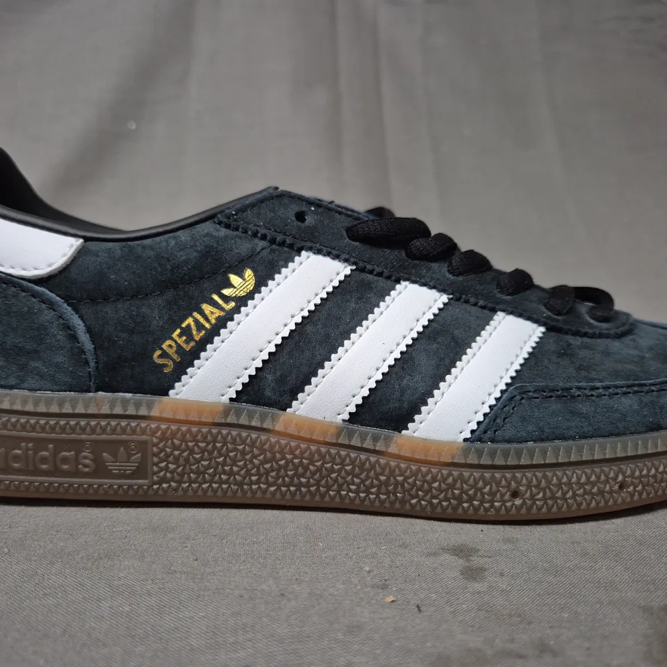 BOXED PAIR OF ADIDAS HANDBALL SPEZIAL SHOES IN RUSTIC BLACK UK SIZE 6