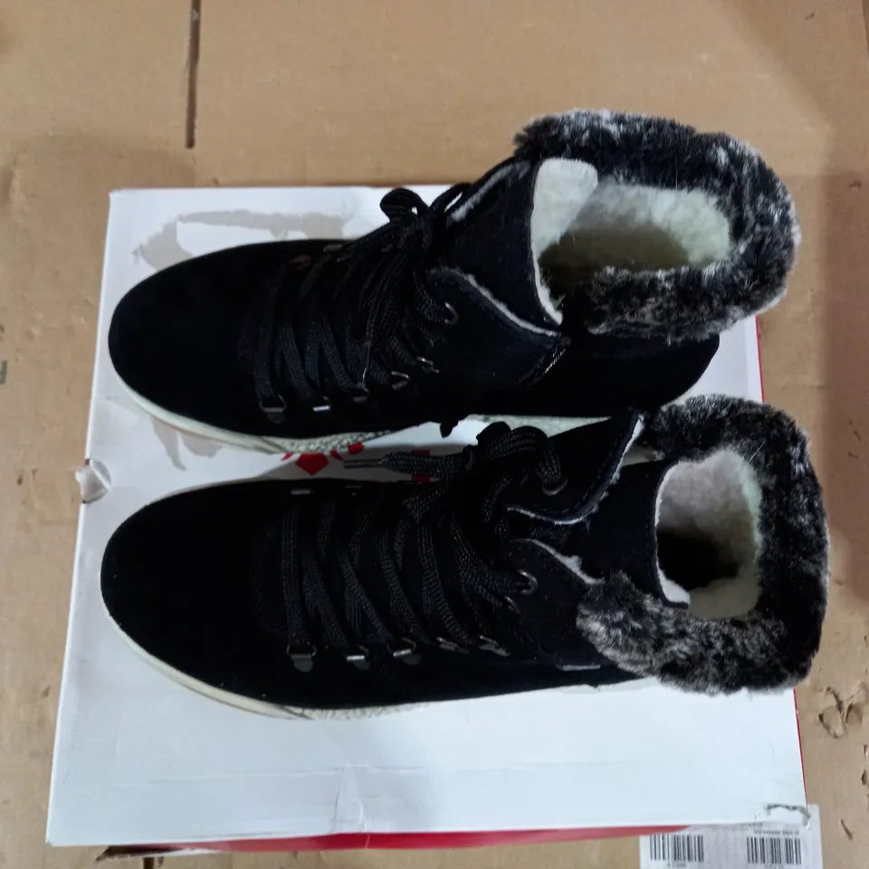 RIEKER BLACK HIKING BOOTS - SIZE UK 6.5