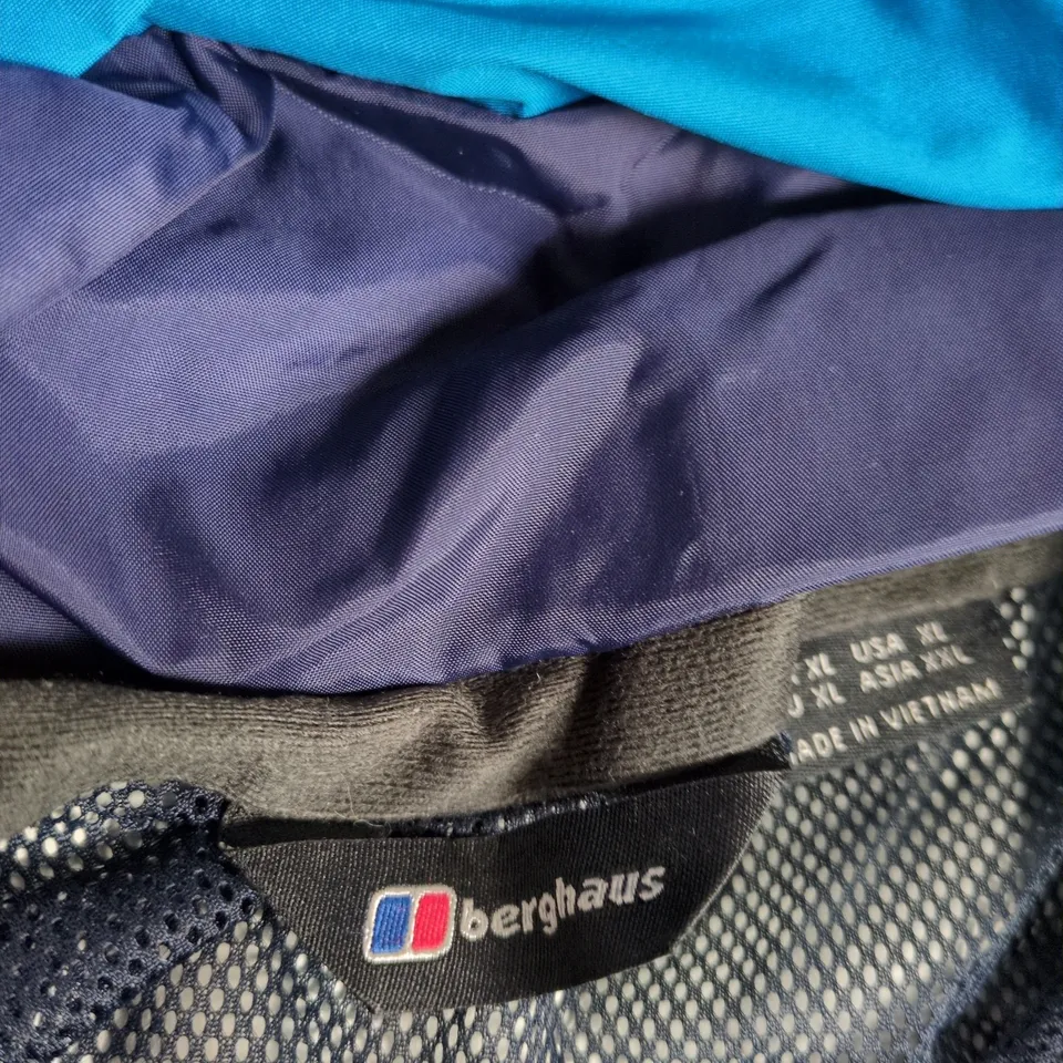 BERGHAUS WATERPROOF JACKET – BLUE, UK XL