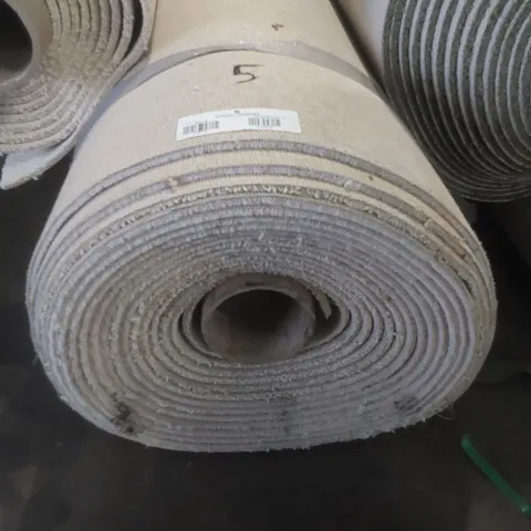 ROLL OF QUALITY M.BOR SPEC BEIGE CAPET // APPROX SIZE: 5 X 14m