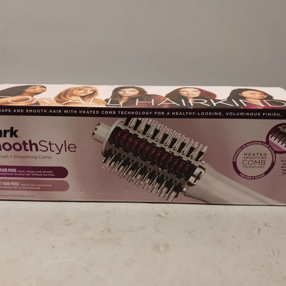 SHARK SMOOTH STYLE HEATED BRUSH AND SMOOTHING COMB 
