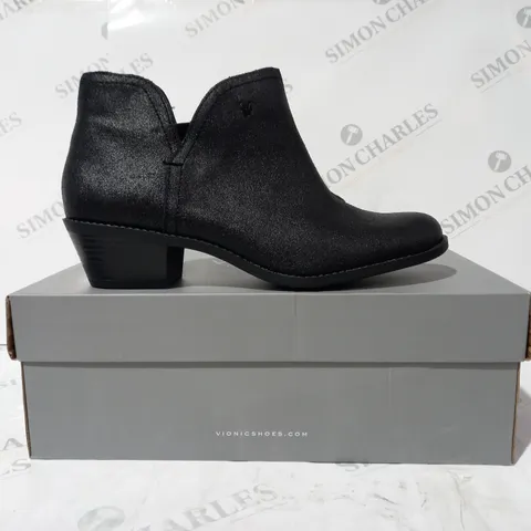 BOXED VIONIC LOW HEEL ANKLE BOOTS IN BLACK - SIZE 7