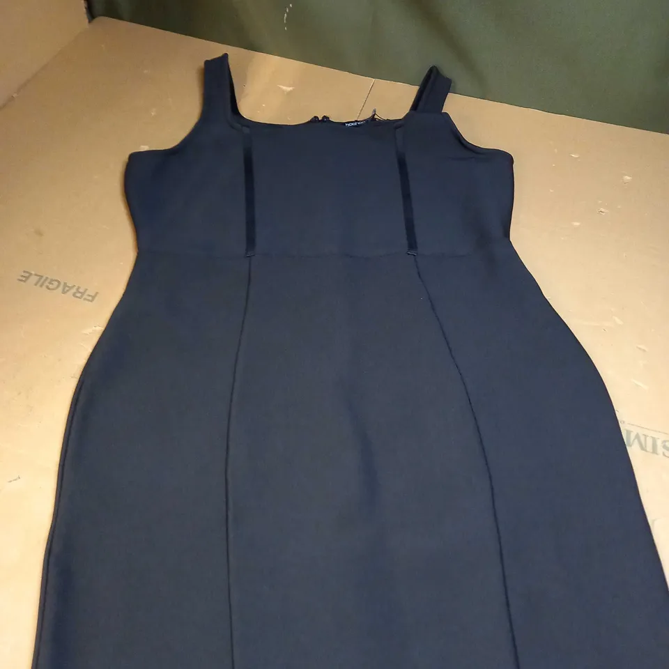 PLUS PREMIUM BANDAGE MII DRESS SIZE 18