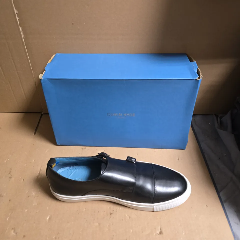 OSWIN HYDE LONDON BLACK LEATHER DOUBLE MONK-STRAP SHOES - EUR SIZE 44