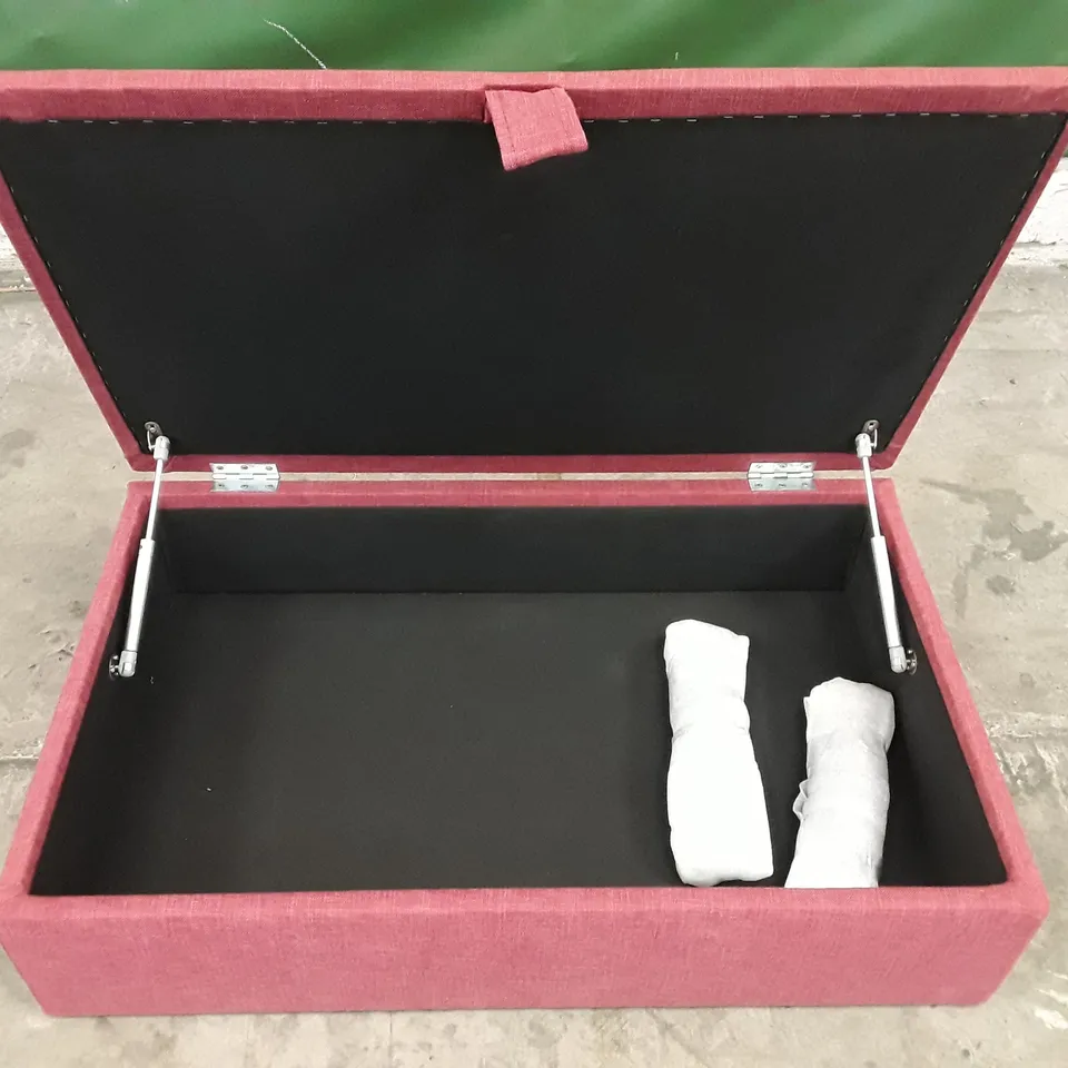QUALITY DESIGNER NETTLETON STORAGE OTTOMAN - CRANBERRY FABRIC