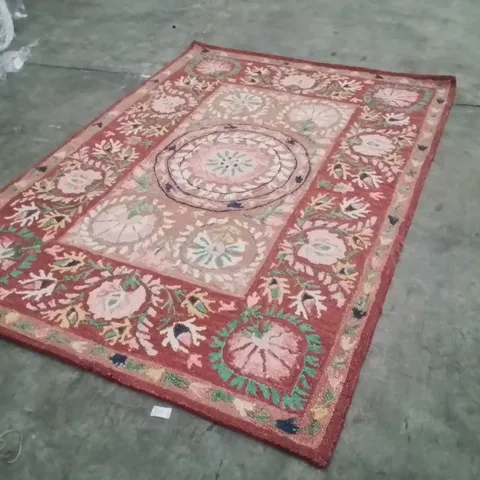 QUALITY DESIGNER AREA RUG - APPROXIMATELY 230X160CM